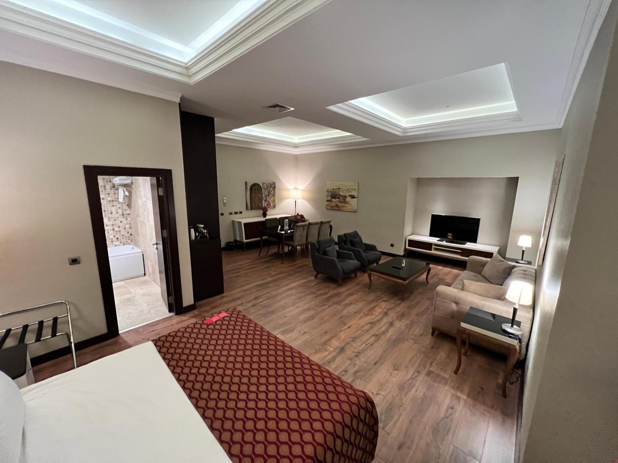 Готель Ramada By Wyndham Merter 5*